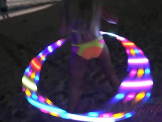 Attractive Brat Carmen Caliente Deserves To Feel Her Kitty